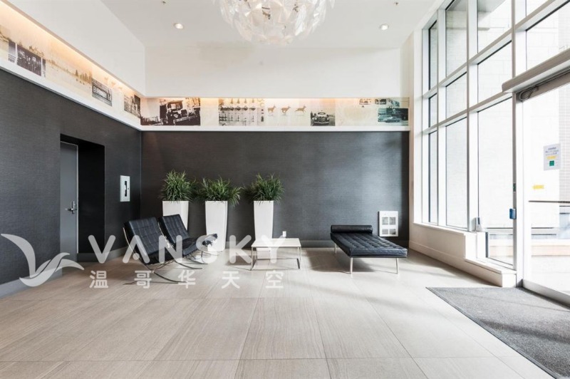 221213130250_silver lobby.jpg